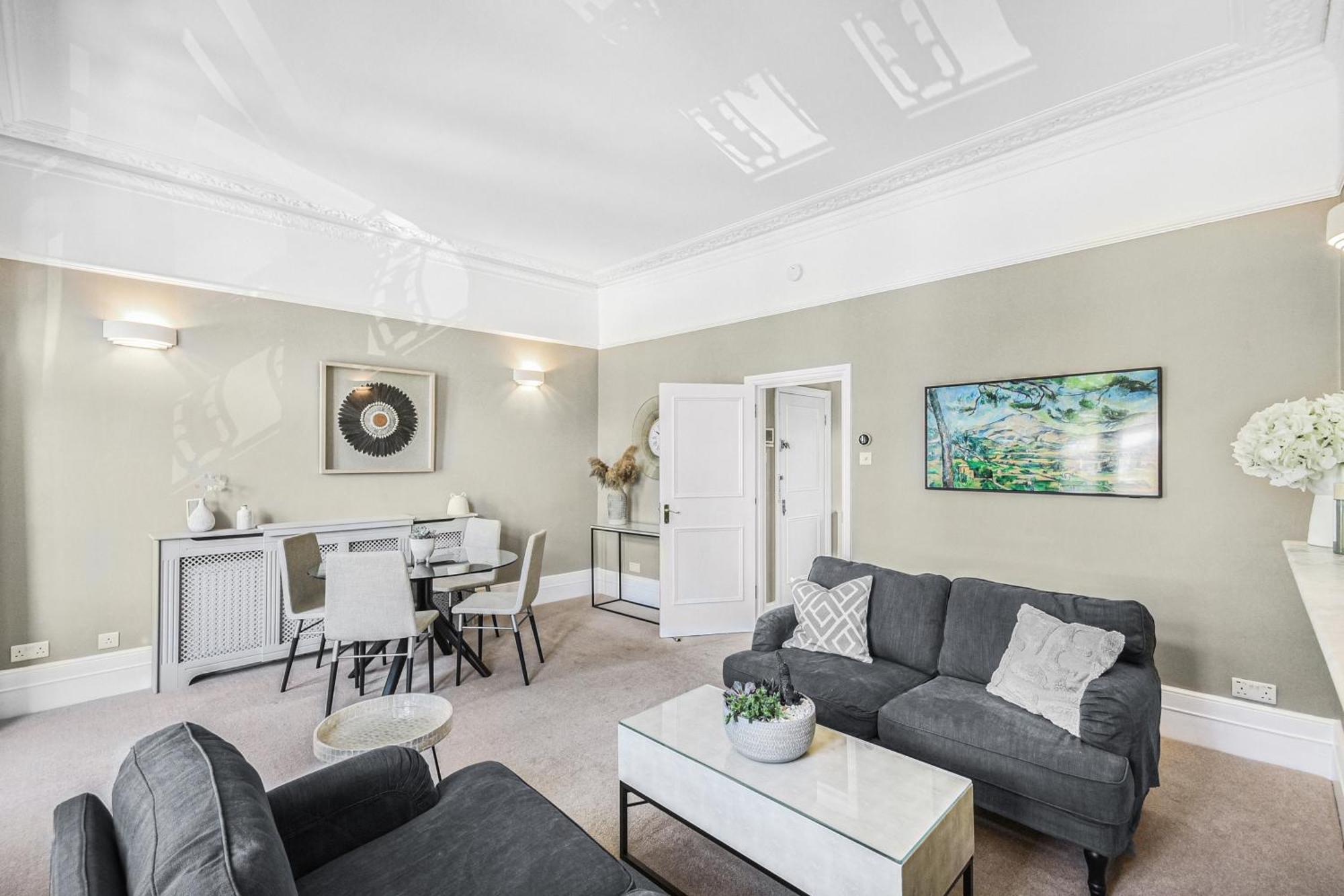 Lovely Large 1 Bed Renovated Flat W Balcony & 600Mb Wifi Λονδίνο Εξωτερικό φωτογραφία